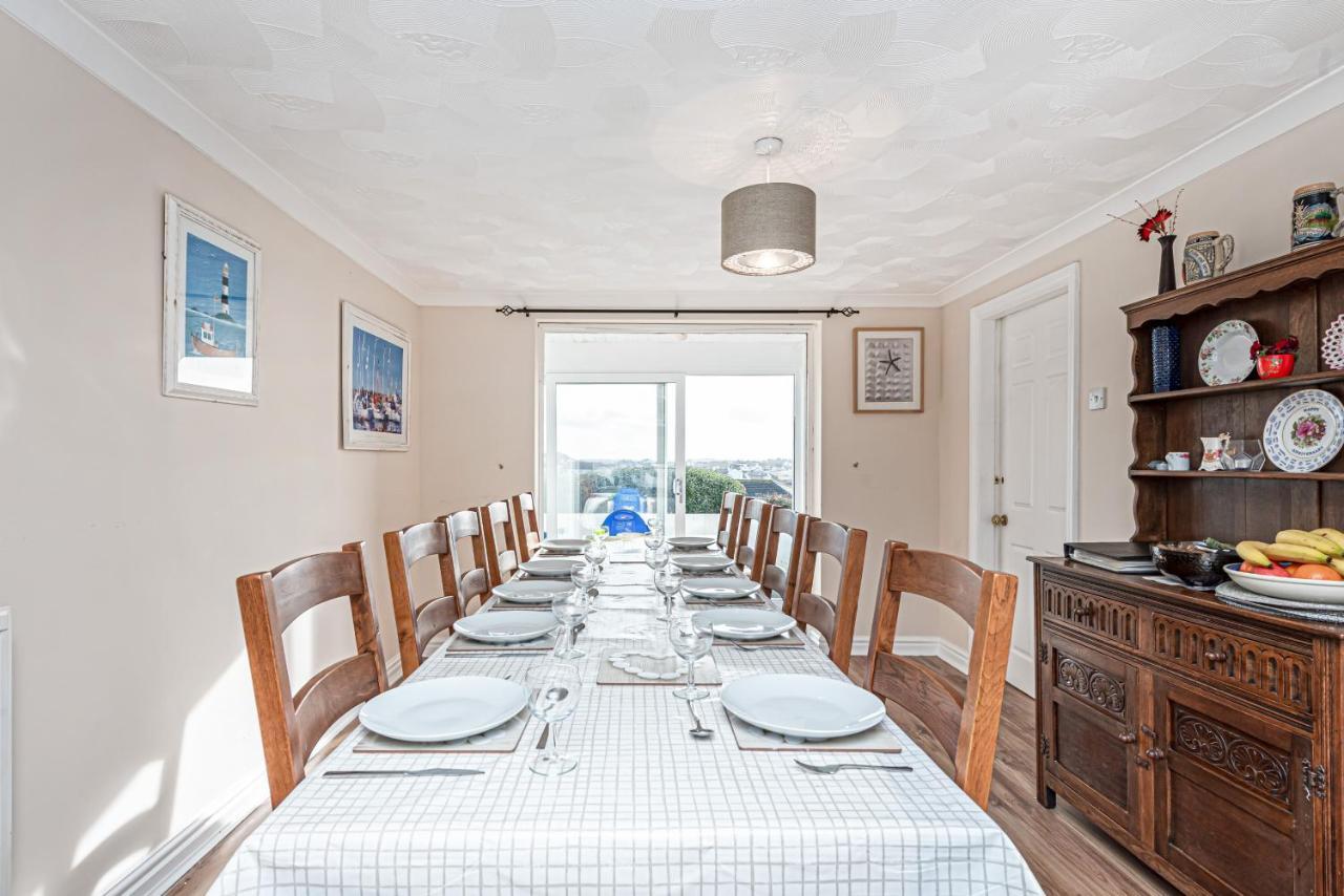 Trearddur Bay - Home With A View And Hot Tub - Sleeps 10 Exteriér fotografie