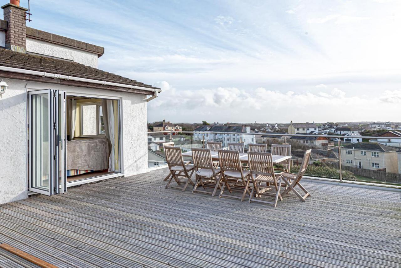 Trearddur Bay - Home With A View And Hot Tub - Sleeps 10 Exteriér fotografie